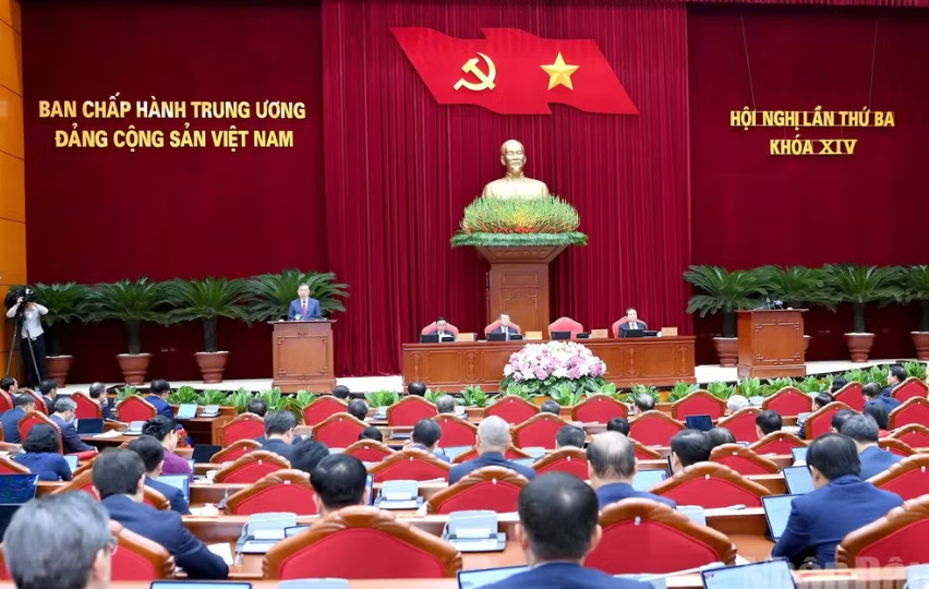 Ban hành nghị quyết về đổi mới mô hình phát triển Việt Nam
