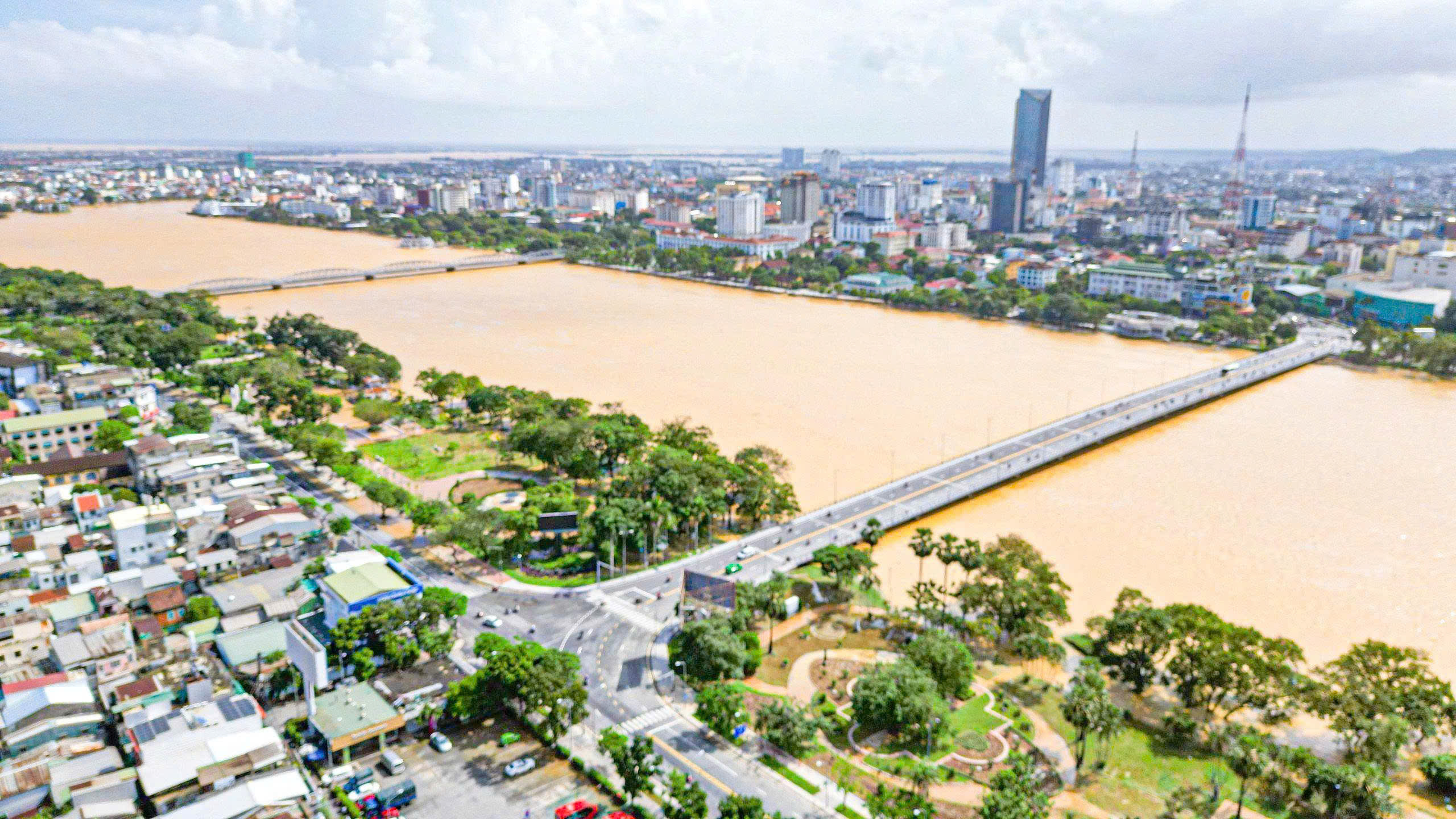 Giữ hành lang thoát lũ, giữ dư địa phát triển cho đô thị Huế