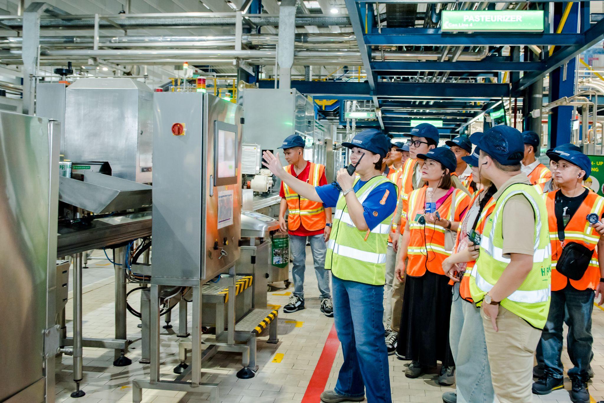 Trải nghiệm tham quan HEINEKEN Việt Nam Đà Nẵng, công ty thắt chặt sự đồng hành với các đối tác kinh doanh tại miền Trung