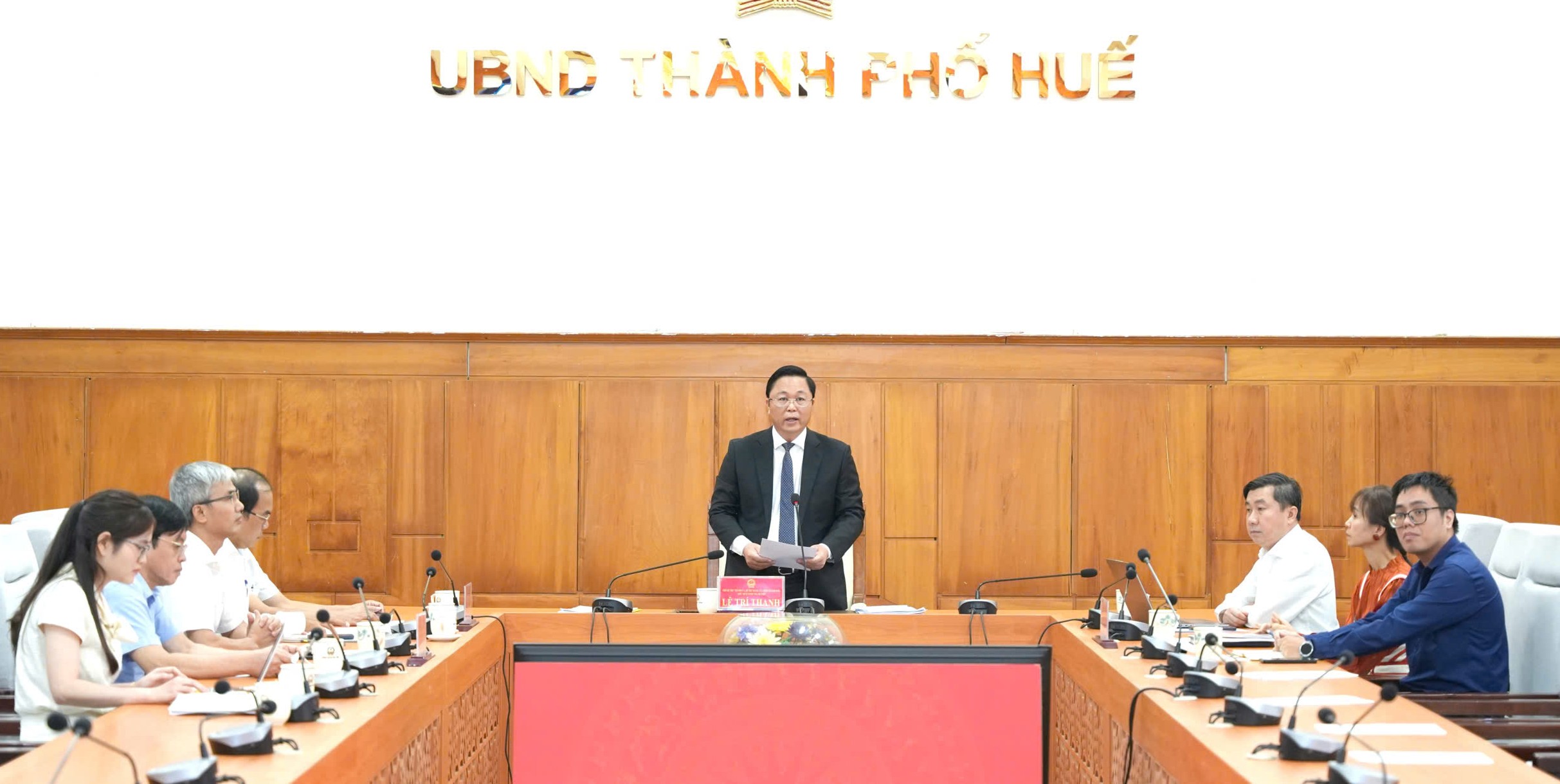 Phát huy sức mạnh ba trụ cột, xây dựng nền ngoại giao toàn diện, hiện đại