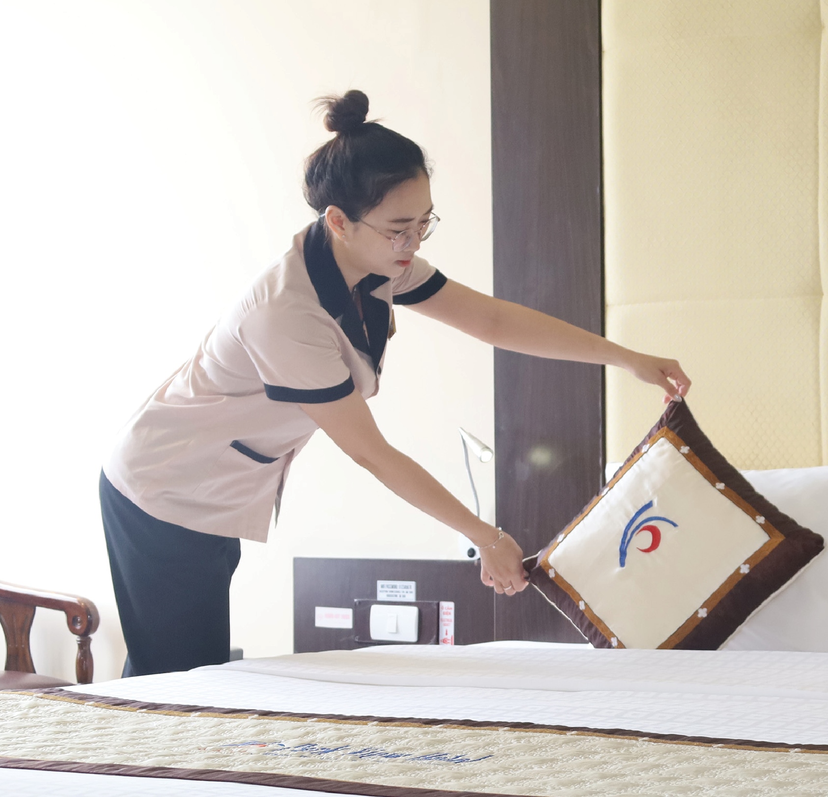 Giữ chân du khách, kéo dài dòng tiền ở Huế