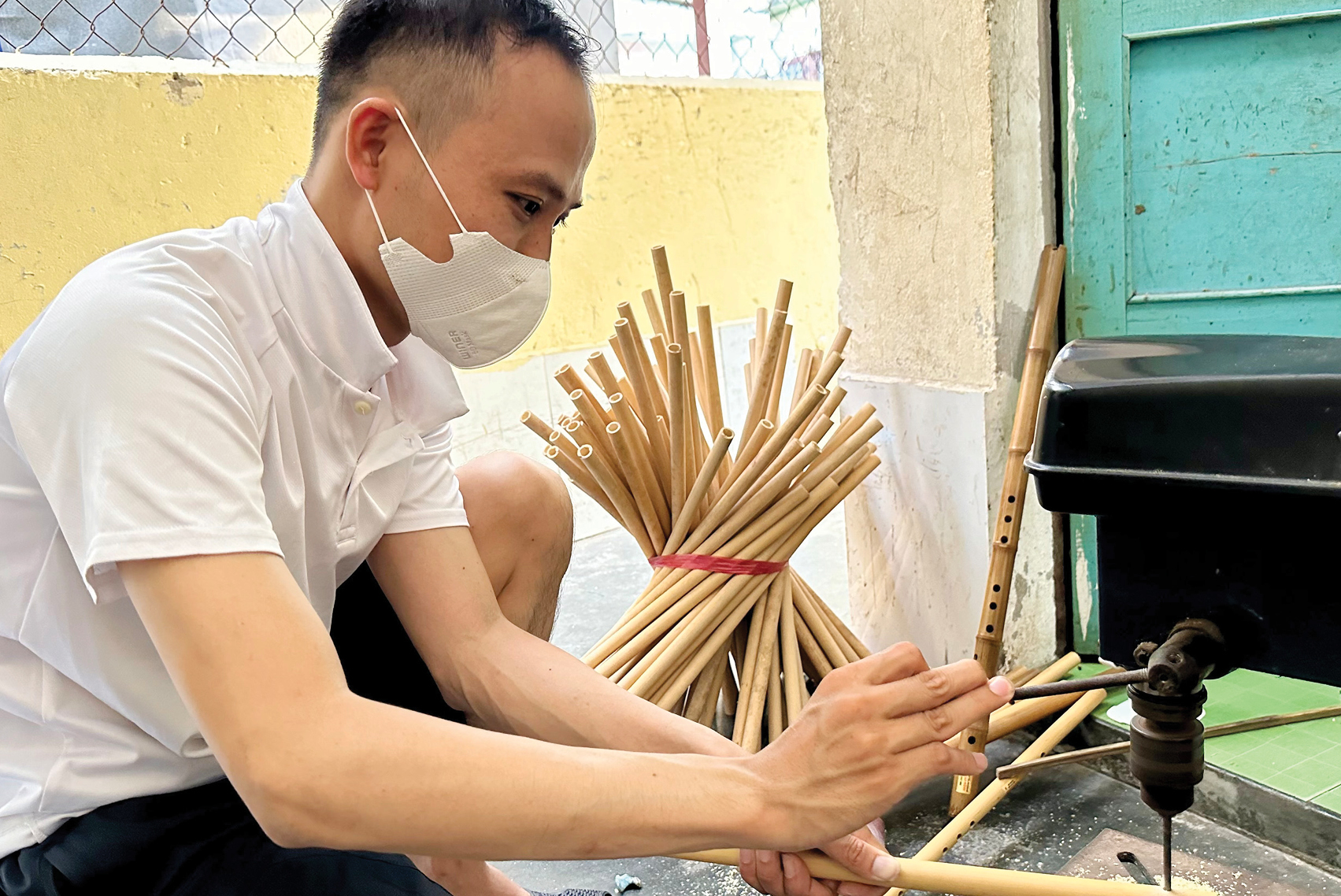 Thanh âm từ sáo thủ công