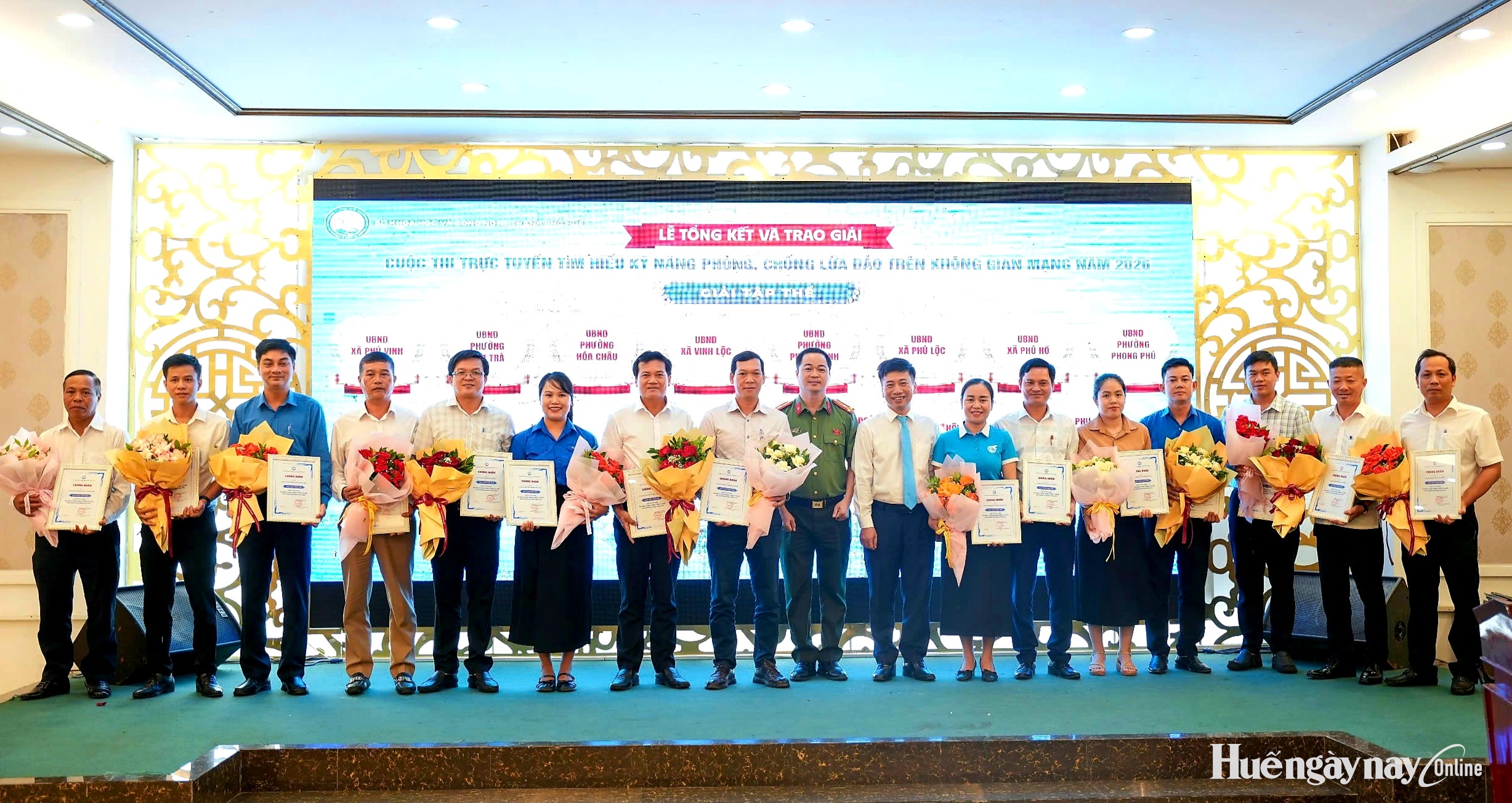 Trao giải cuộc thi Tìm hiểu kỹ năng phòng, chống lừa đảo trên không gian mạng