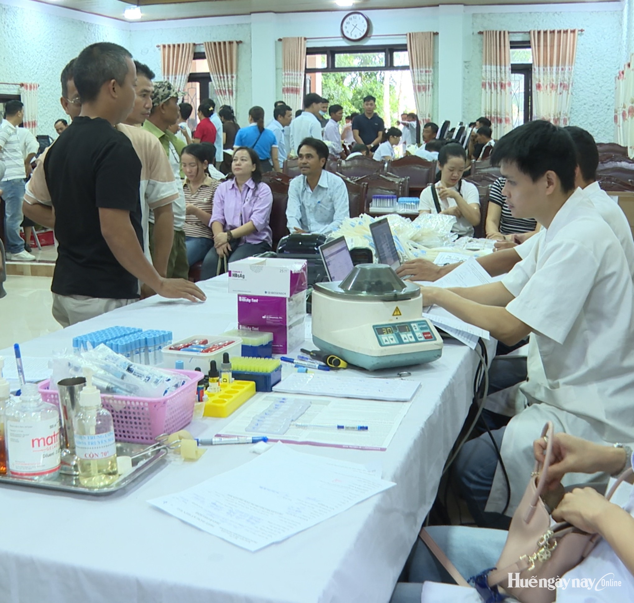 350 người dân Quảng Điền tham gia hiến máu tình nguyện
