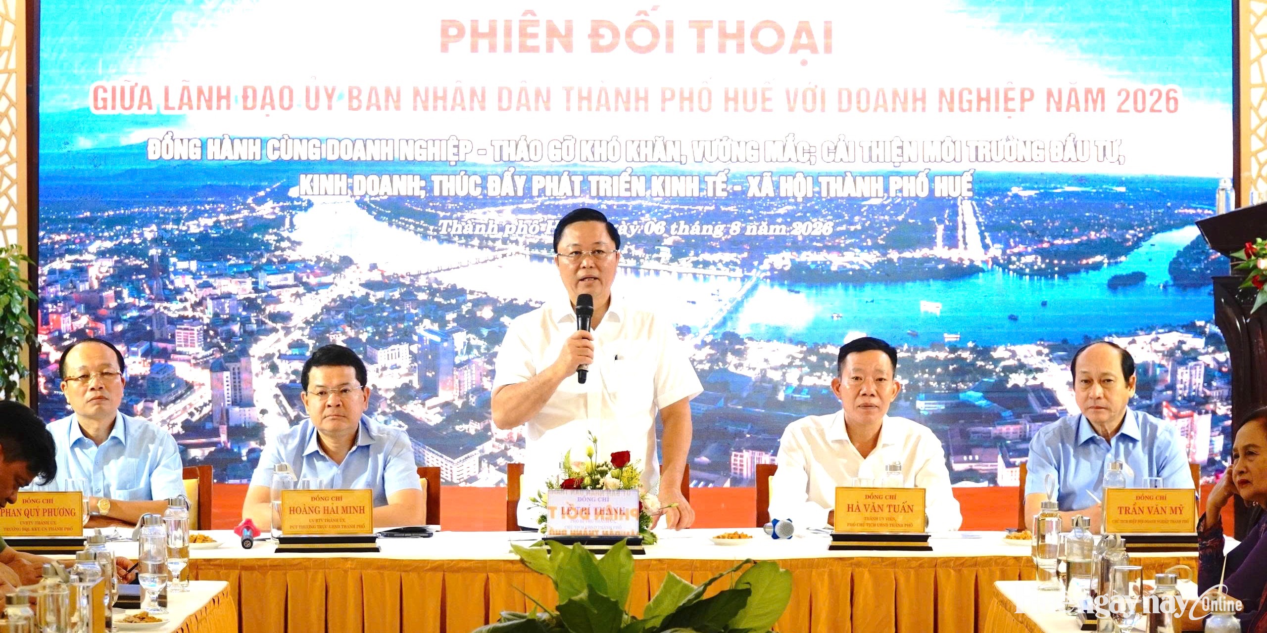 Mỗi lời hứa với doanh nghiệp phải đi kèm trách nhiệm thực hiện