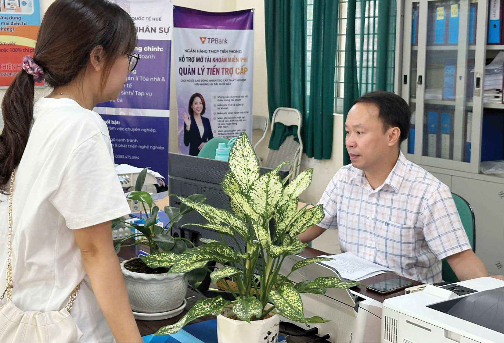 Không để người lao động mắc kẹt sau thất nghiệp