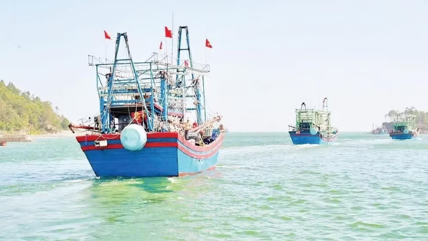 Quyết tâm gỡ cảnh báo “thẻ vàng” IUU
