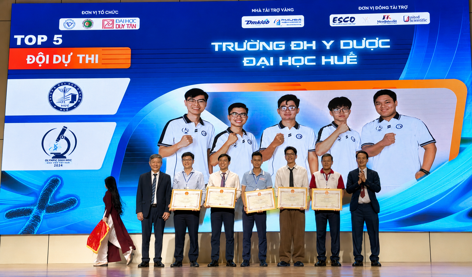 Trường Đại học Y – Dược giành giải Nhất toàn đoàn tại Olympic Sinh học sinh viên toàn quốc