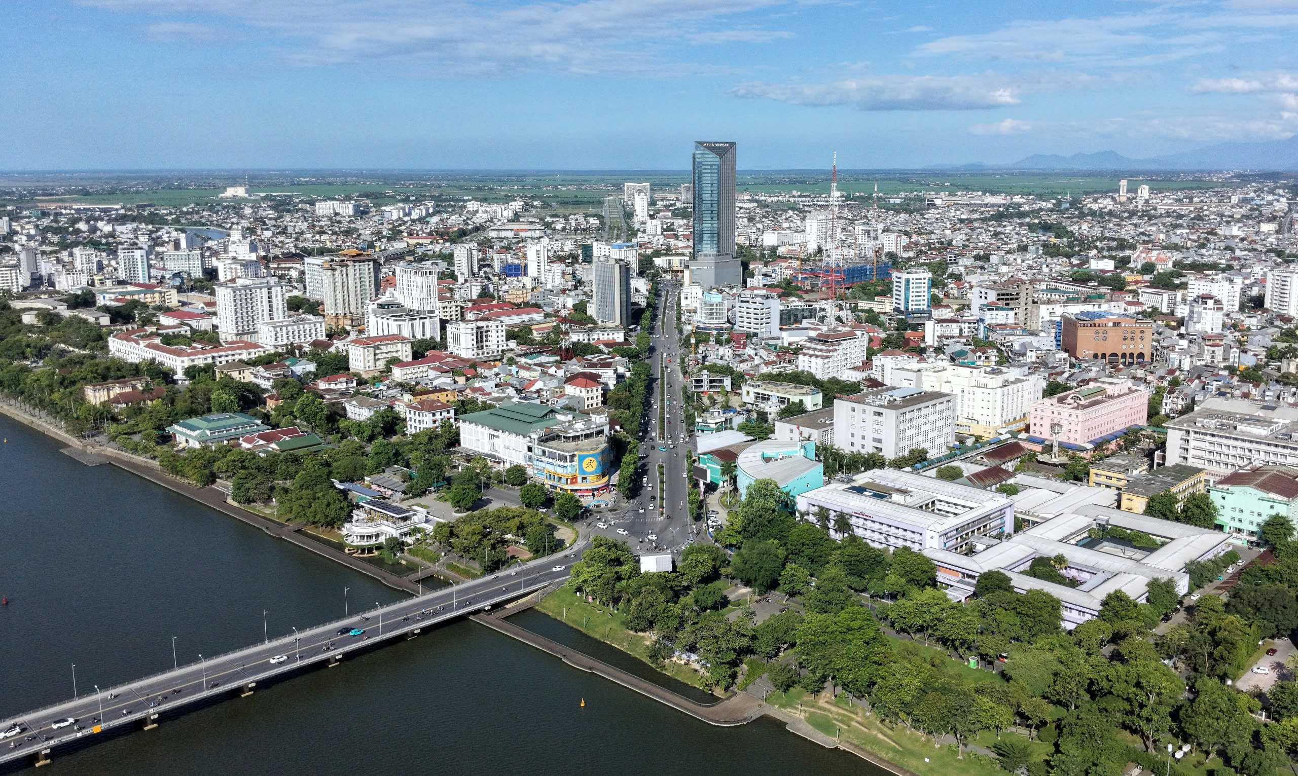 Khơi thông nguồn lực, bài toán lớn của kinh tế Huế trong chặng nước rút