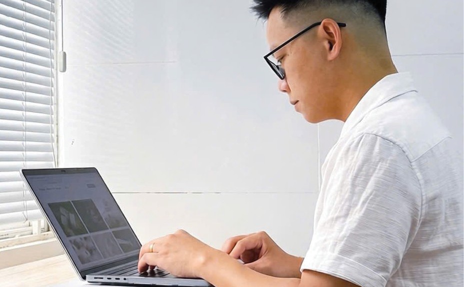 Người trẻ xây dựng “hồ sơ nghề nghiệp số”