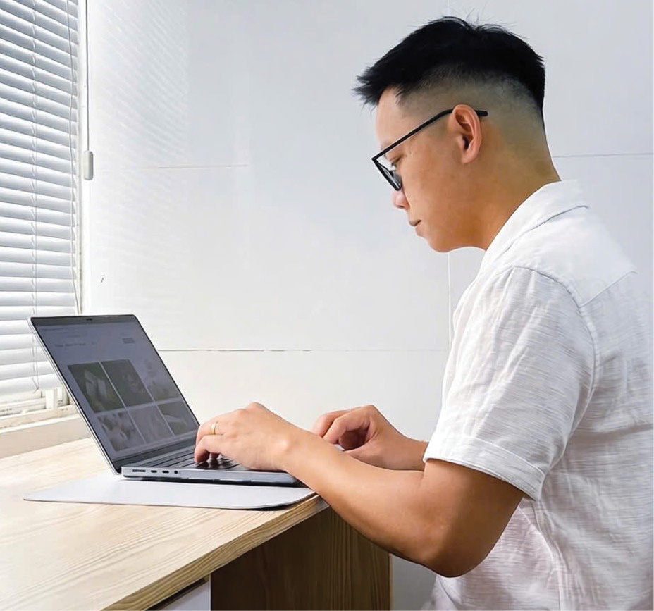 Người trẻ xây dựng “hồ sơ nghề nghiệp số”