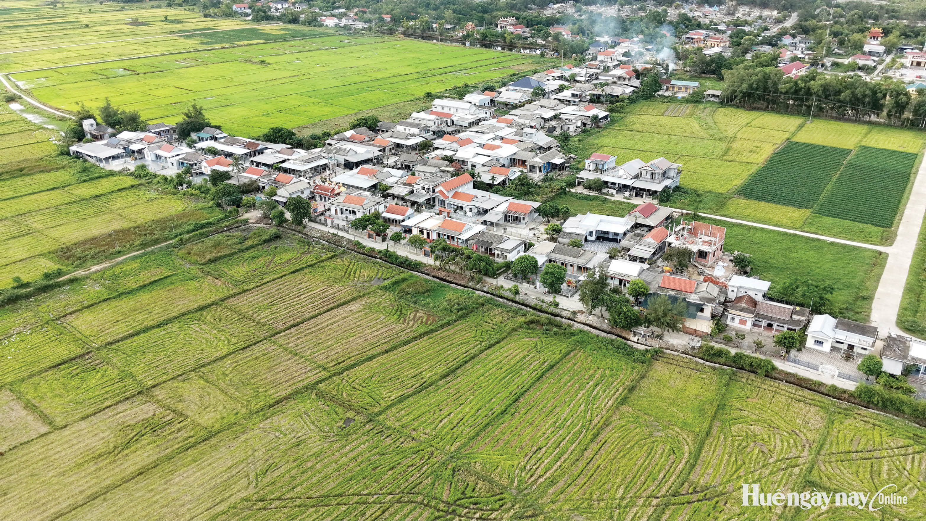 Nơi con nước dựng nên xóm làng