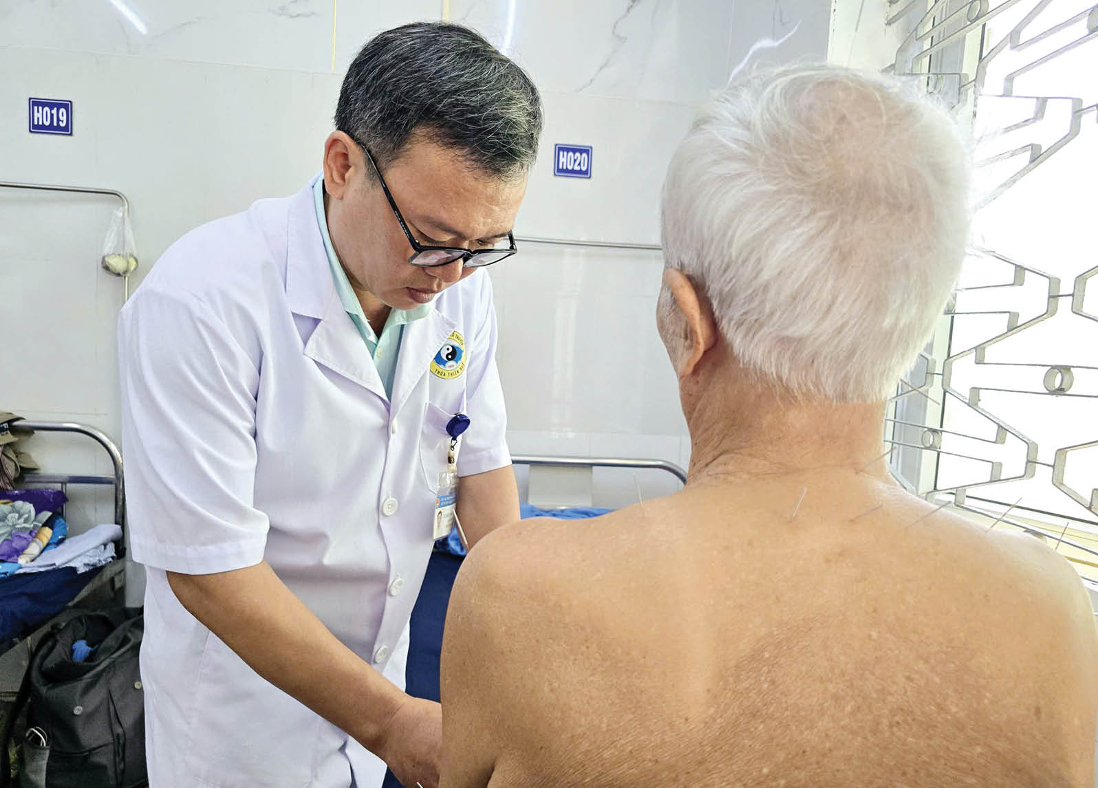 Phát huy giá trị y học cổ truyền trong chăm sóc sức khỏe Nhân dân