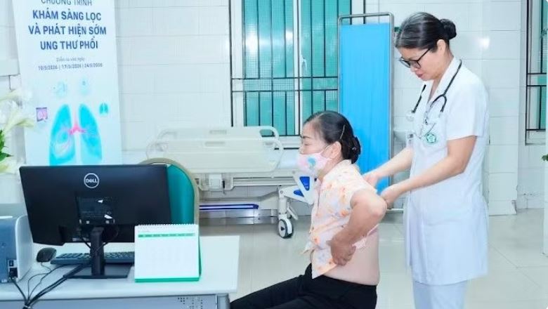 Tạo thuận lợi cho người dân trong tiếp cận dịch vụ y tế