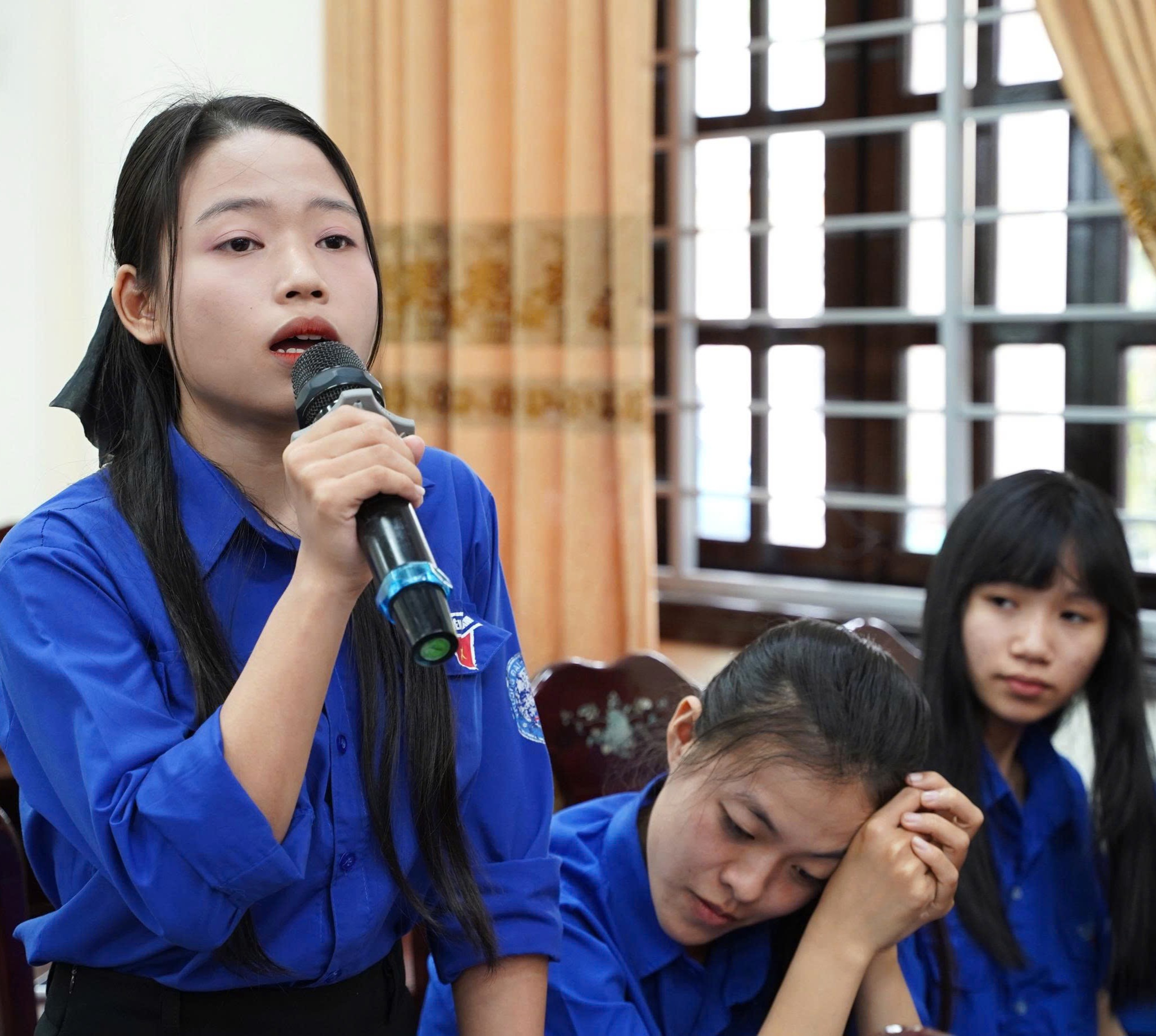 Chủ tịch UBND phường Phú Bài đối thoại với thanh niên năm 2026