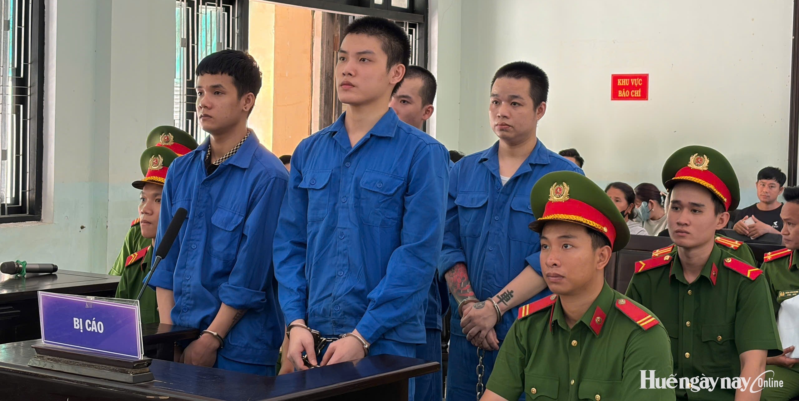Mua bán ma túy, nhóm thanh niên phải trả giá đắt