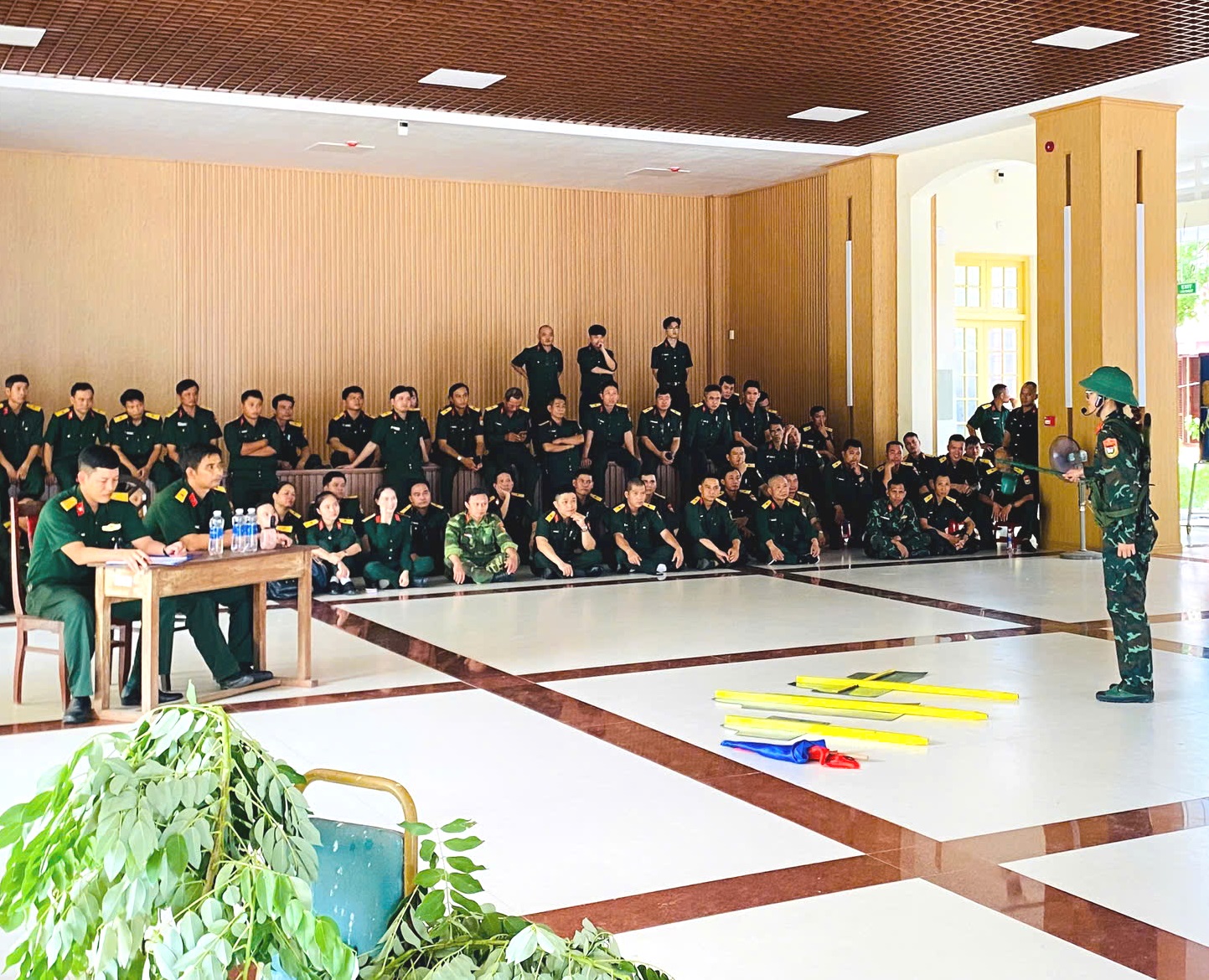 Giáo dục lòng yêu nước, trách nhiệm công dân cho học sinh