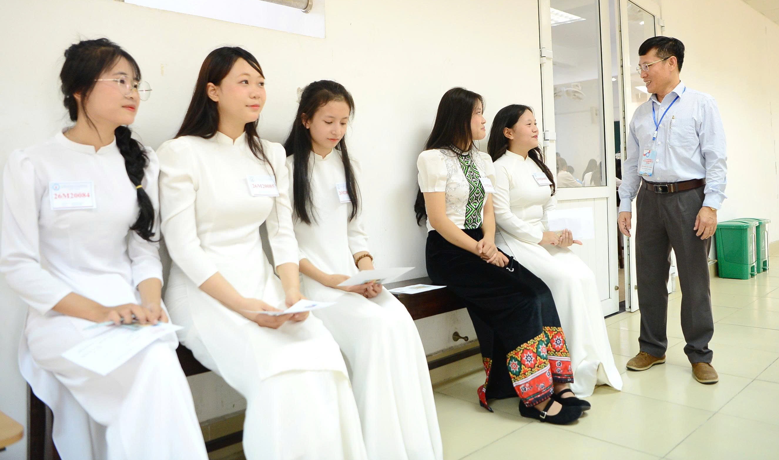 Đại học Huế rà soát và xử lý việc sử dụng chứng chỉ ngoại ngữ trong kỳ xét tuyển đại học chính quy năm 2026