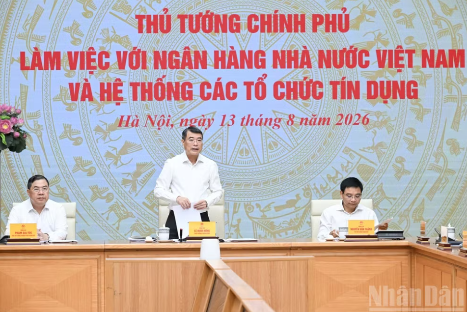 Củng cố ổn định vĩ mô, bảo đảm các cân đối lớn của nền kinh tế