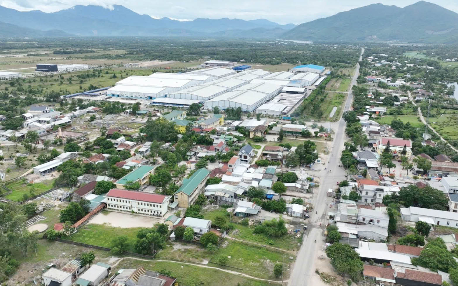 Từ tổng An Cư đến xã Chân Mây - Lăng Cô