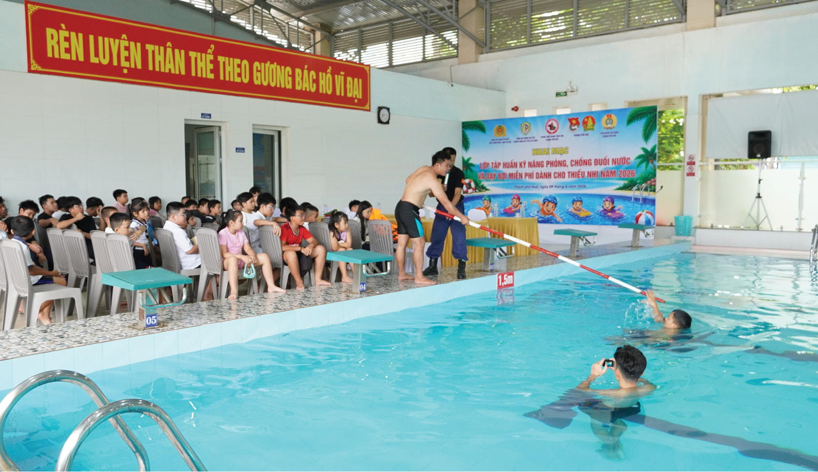 Tuyên truyền, giáo dục từ trải nghiệm thực tế