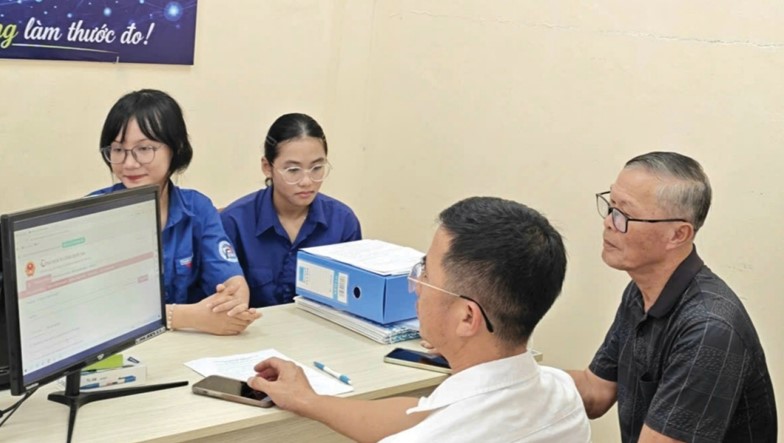 Nhà văn hóa số ở Thuận An Đưa dịch vụ công đến gần dân