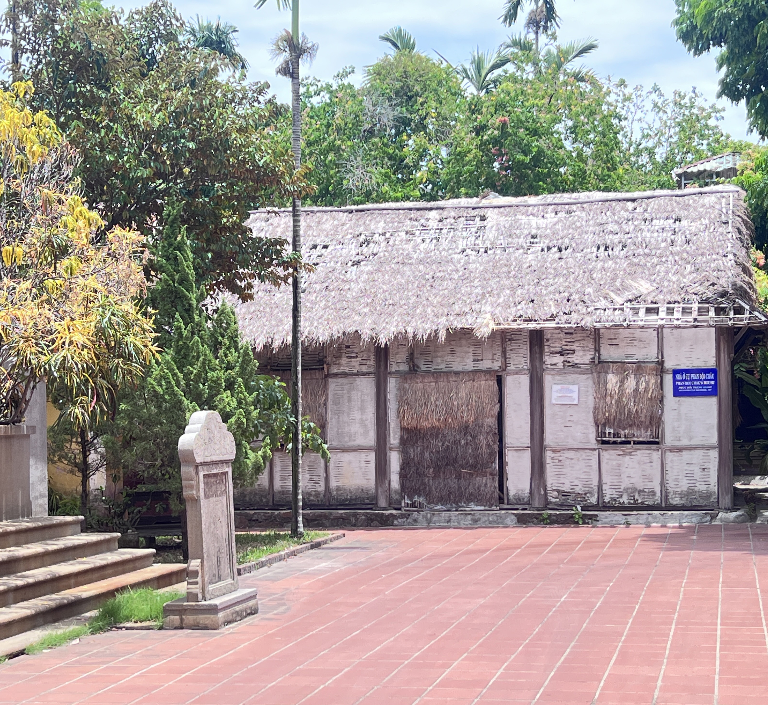 Tội nghiệp mái tranh nhà cụ Phan