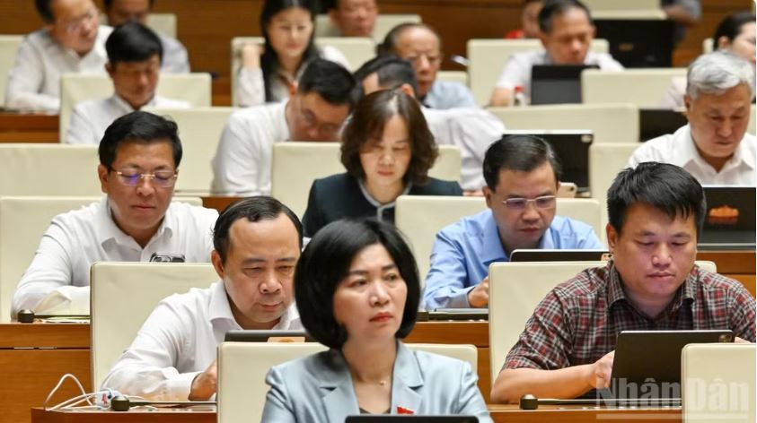 Quốc hội thảo luận về định hướng chính sách sửa đổi Luật Đất đai và Luật Nhà ở
