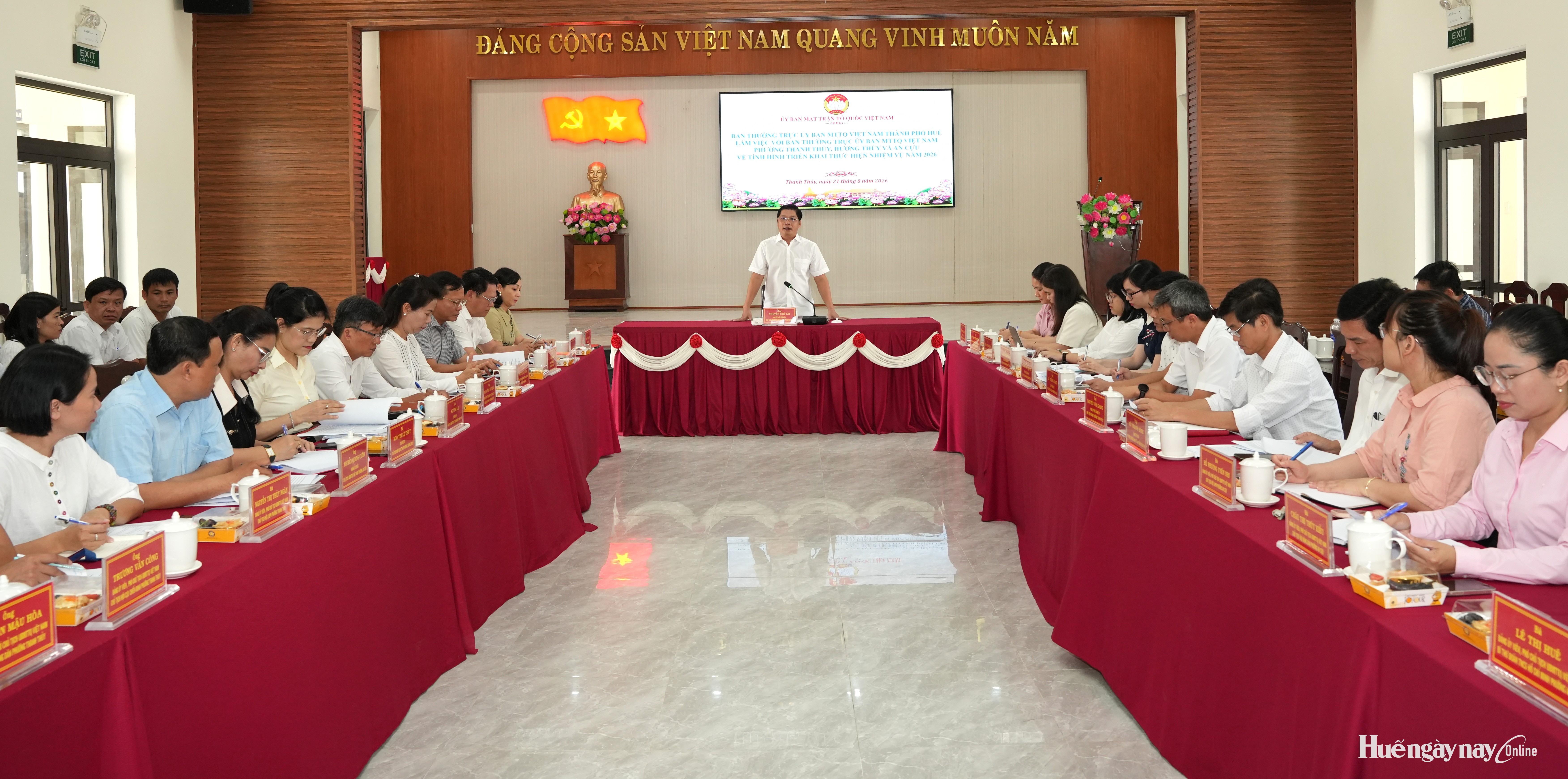 Đẩy mạnh các khâu đột phá, lấy sự hài lòng của Nhân dân làm thước đo