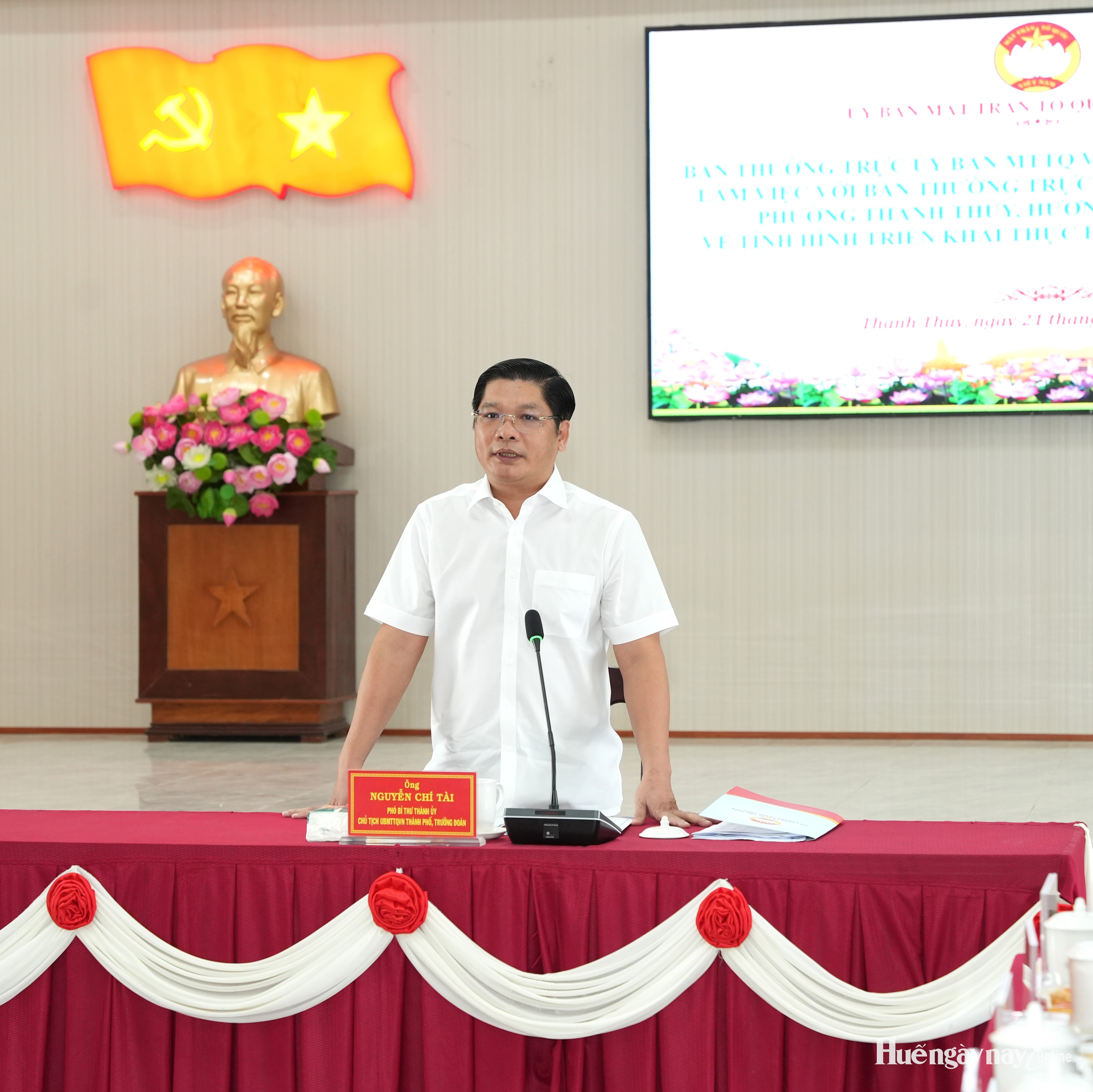 Đẩy mạnh các khâu đột phá, lấy sự hài lòng của Nhân dân làm thước đo