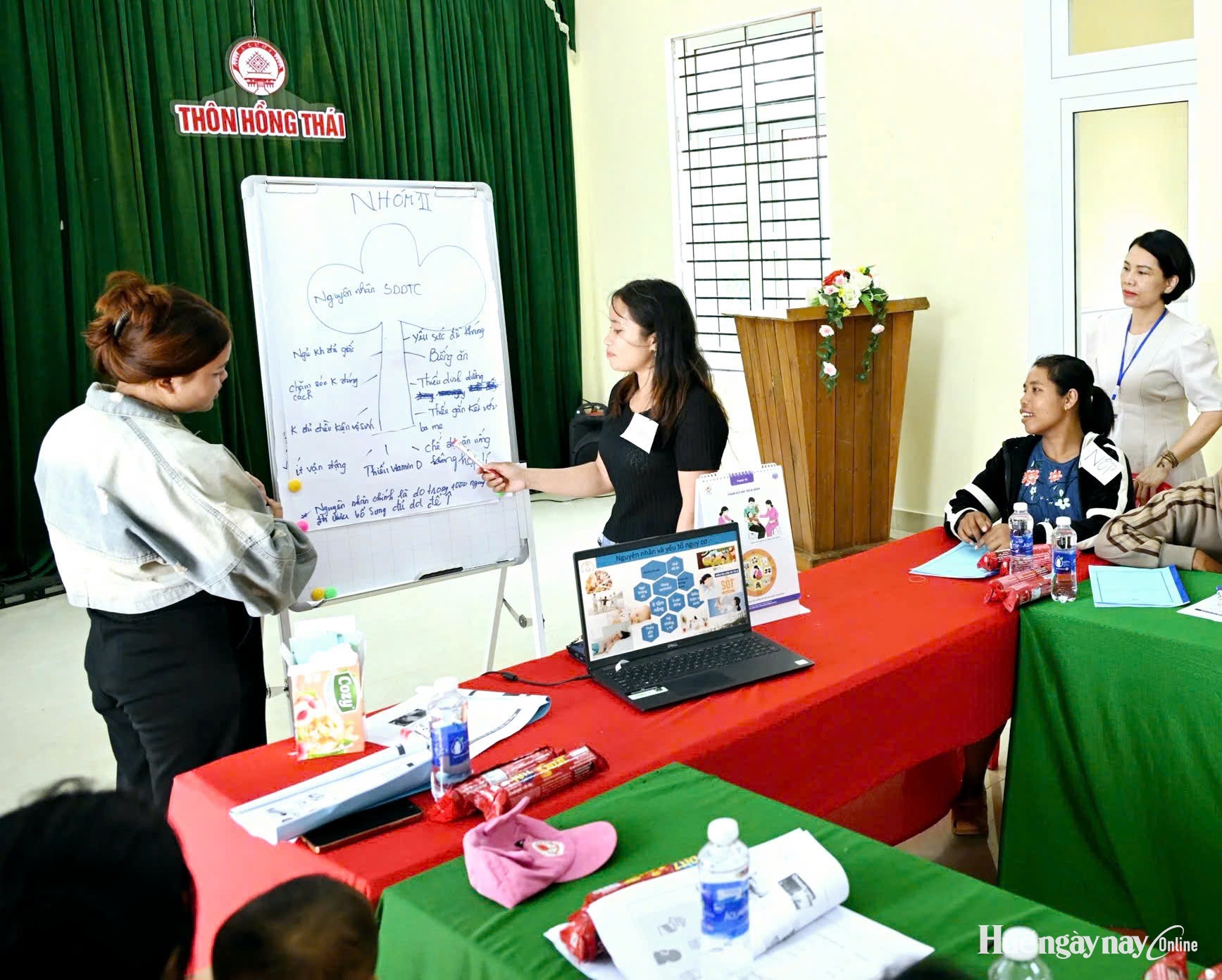 Nâng cao kỹ năng chăm sóc trẻ tại gia đình