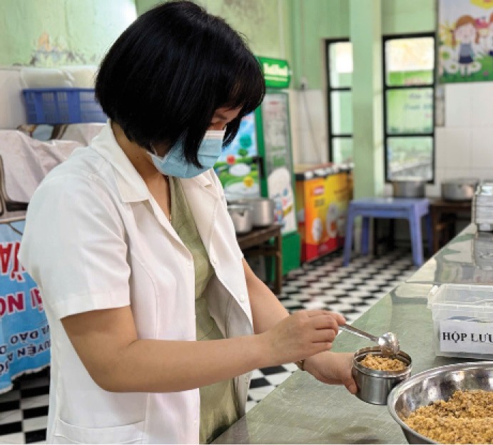 Để phụ huynh cùng giám sát bữa ăn bán trú