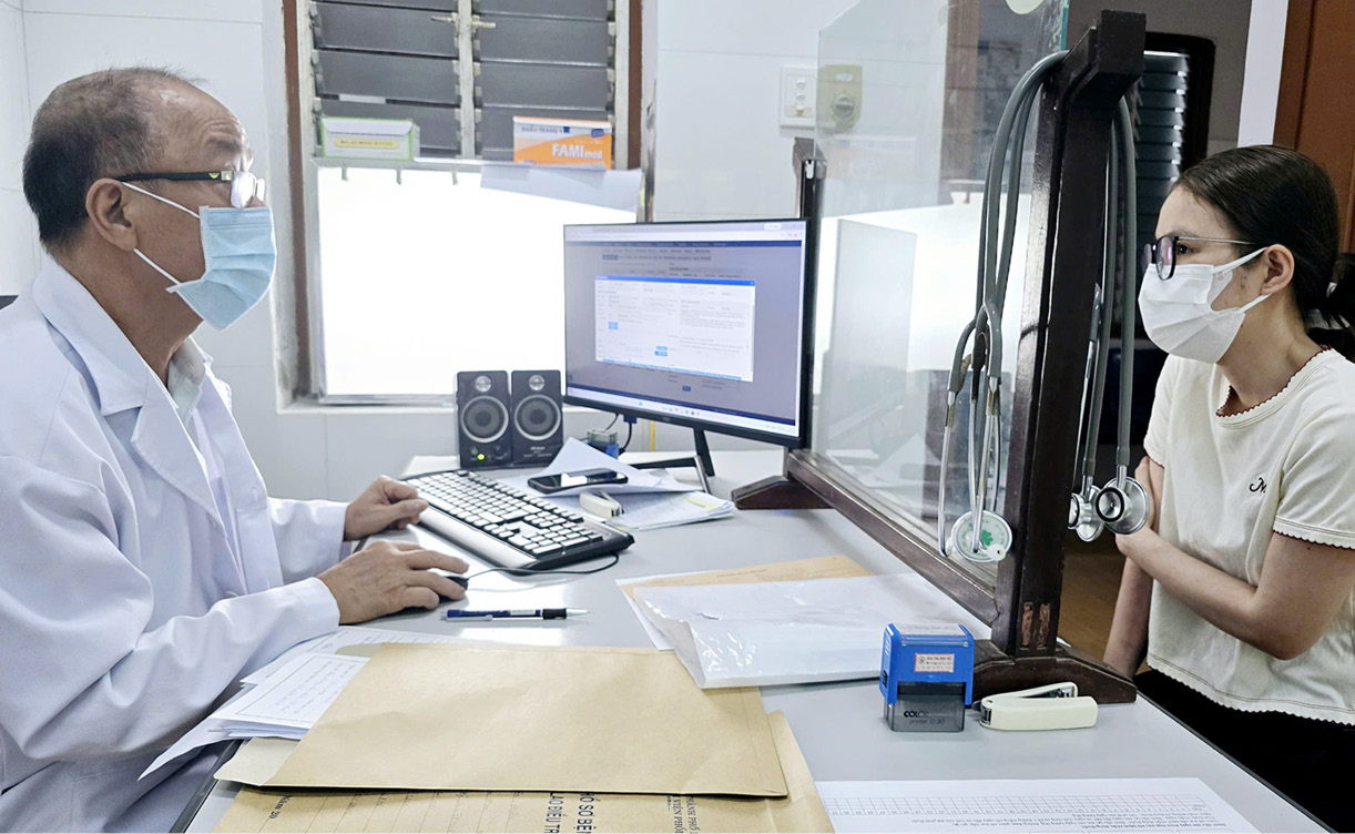Chung tay xây dựng không gian công cộng không khói thuốc