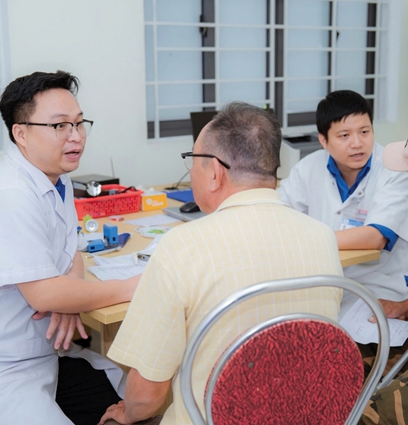 Chăm sóc sức khỏe người dân từ sớm, từ xa