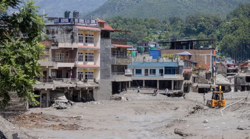 Thương vong tiếp tục tăng trong thảm họa lũ quét tại Nepal và Trung Quốc