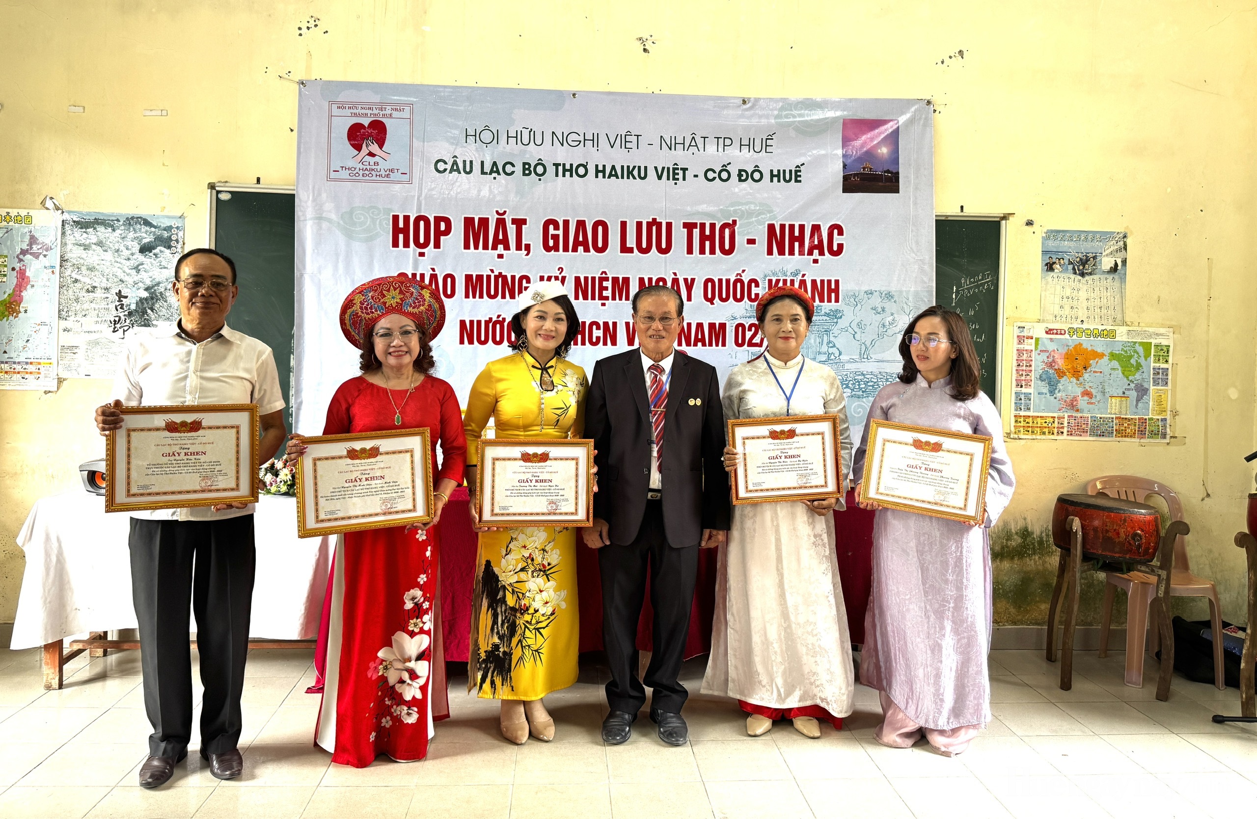 Hội thơ Haiku hòa cùng không khí mừng Quốc khánh