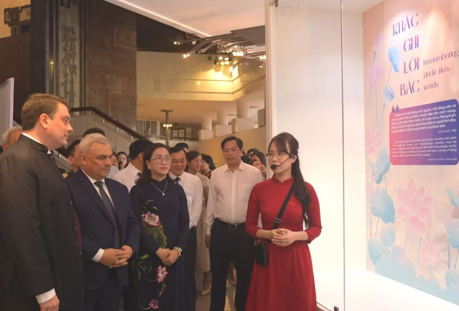 Tạo chuyển biến trong học tập và thực hành theo Bác