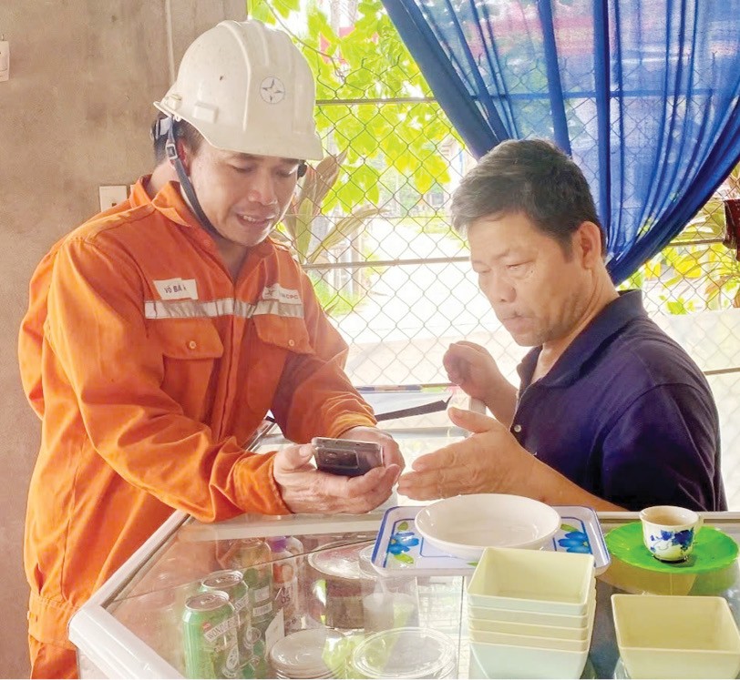 Tận tâm với nghề, trách nhiệm với cộng đồng