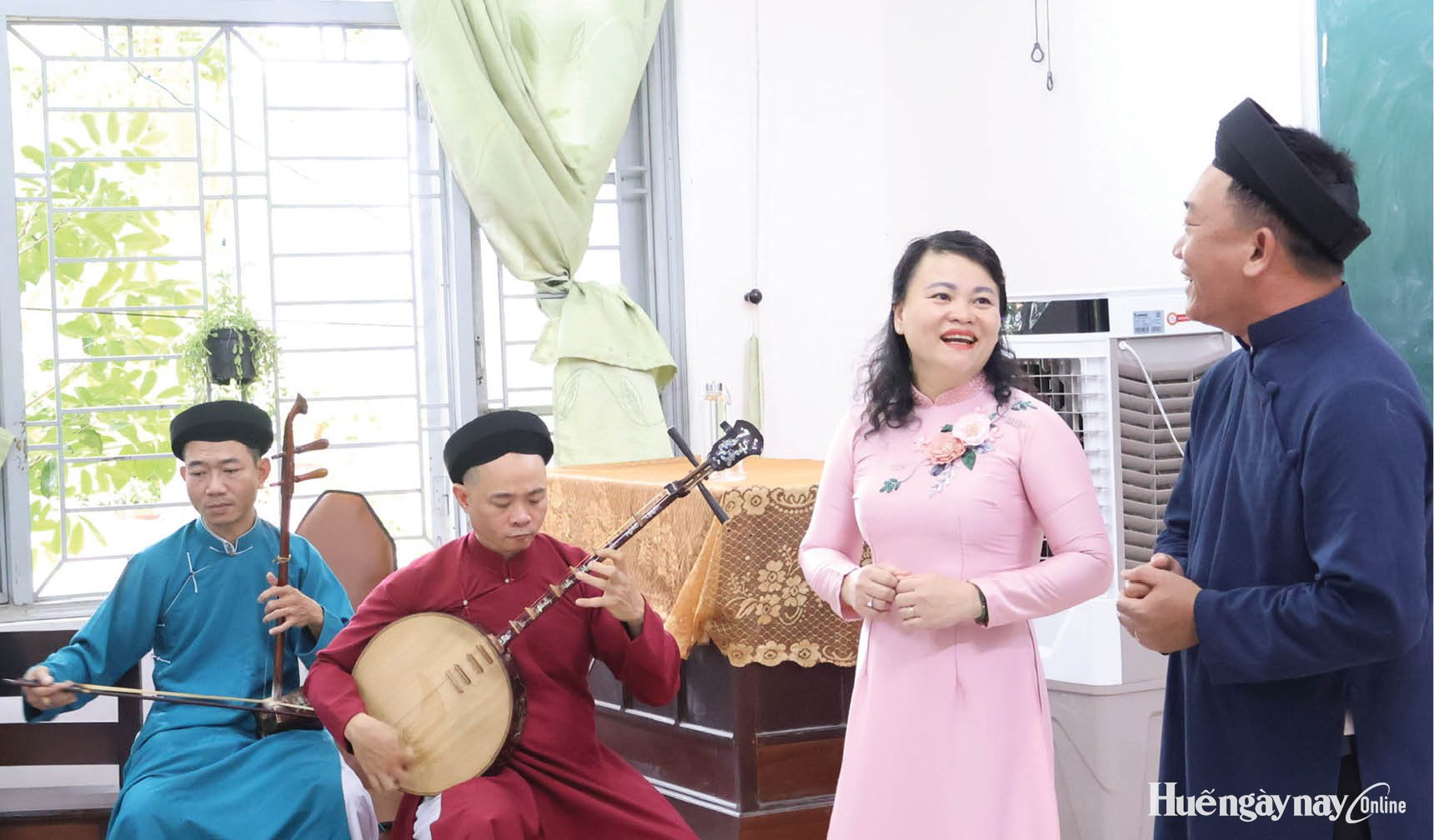 Huấn luyện “truyền nhân” ca Huế trong trường học