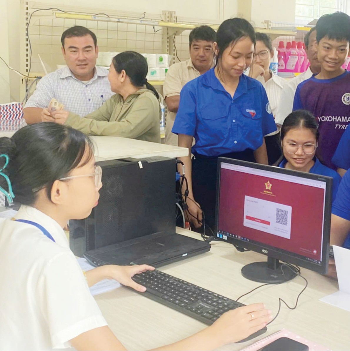 Bưu cục số đưa dịch vụ công trực tuyến đến gần dân