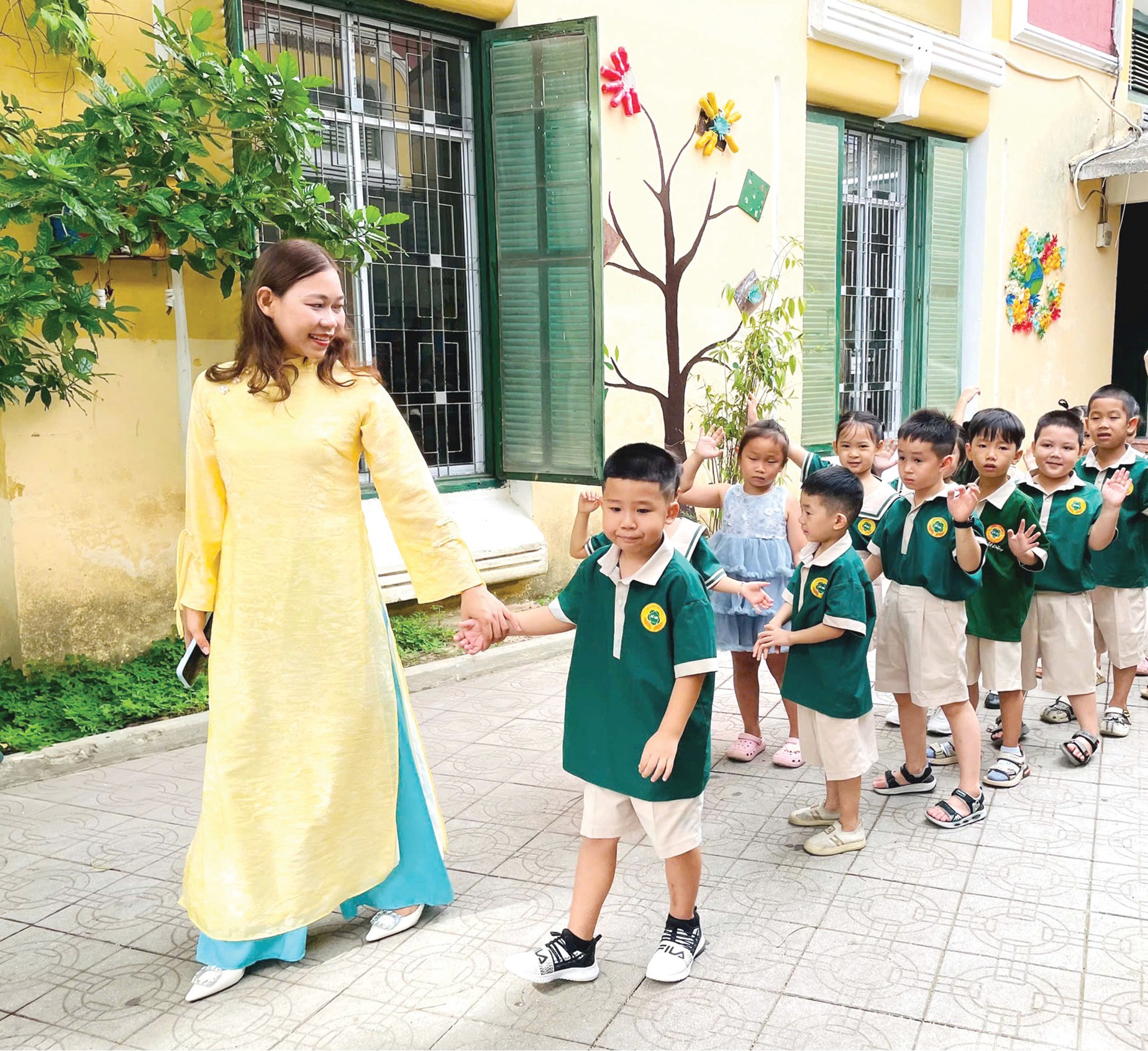 Hôm nay, hơn 302 nghìn học sinh bước vào năm học mới 2026 - 2027