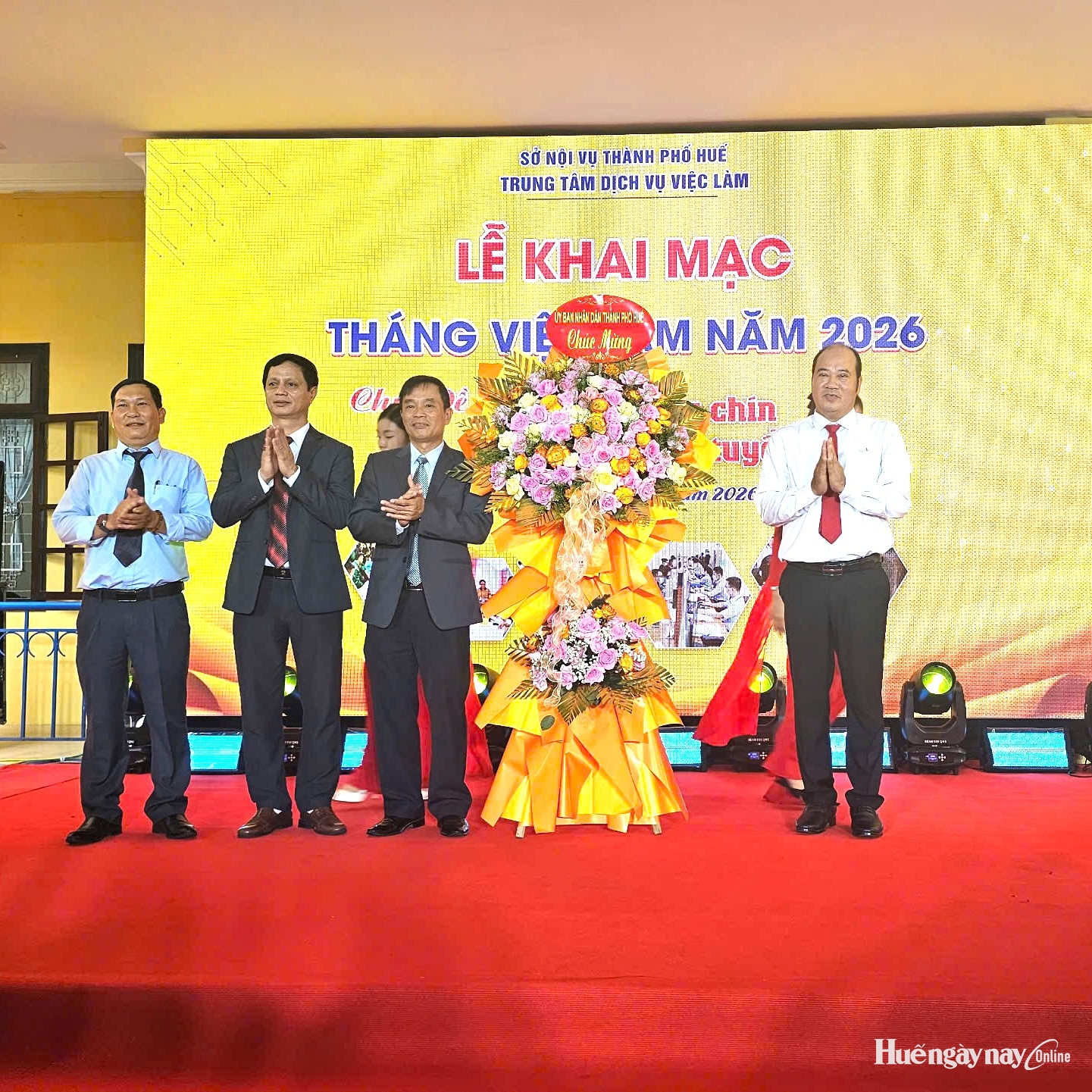 Gần 7 000 cơ hội việc làm cho người lao động