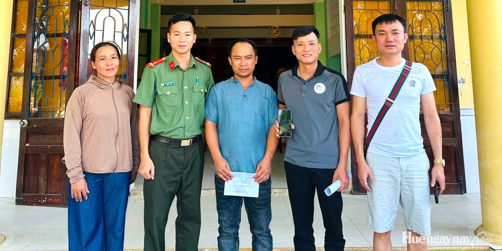 Hoàn trả hơn 620 triệu đồng chuyển khoản nhầm cho người dân