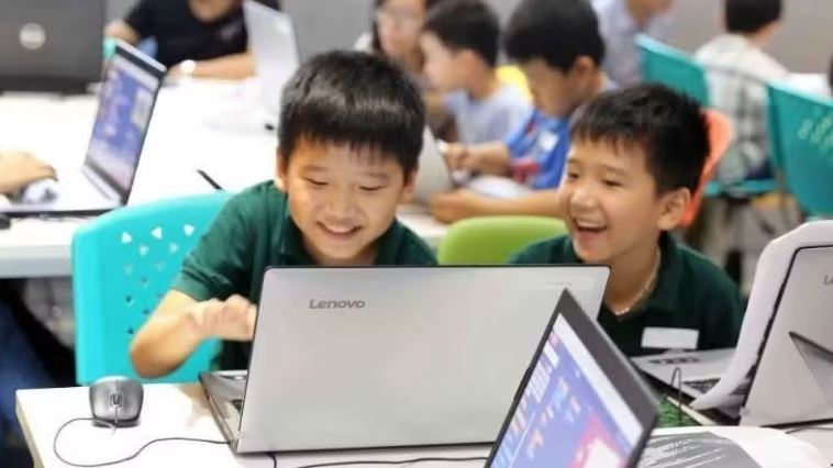 Xây dựng năng lực công dân trong thời đại số