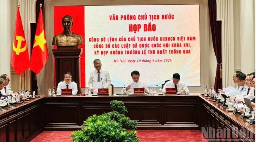 Công bố lệnh của Chủ tịch nước về 15 luật được Quốc hội thông qua