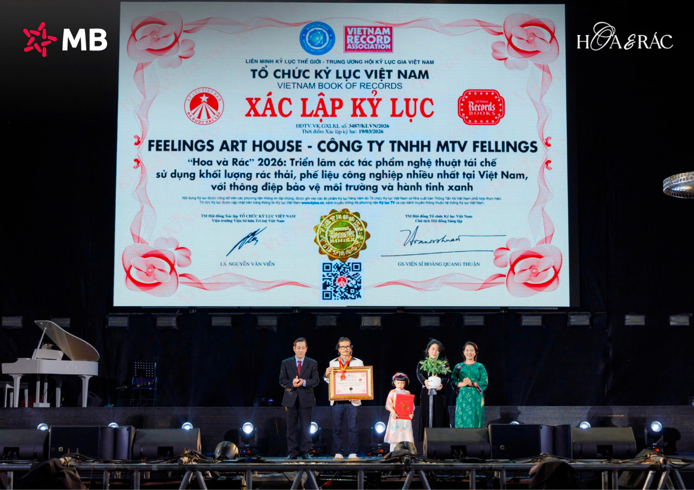 MB góp phần lan tỏa lối sống xanh qua nghệ thuật tái chế cùng “Hoa và Rác” 2026