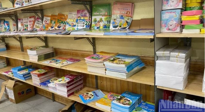 Để học sinh Huế có đủ sách giáo khoa