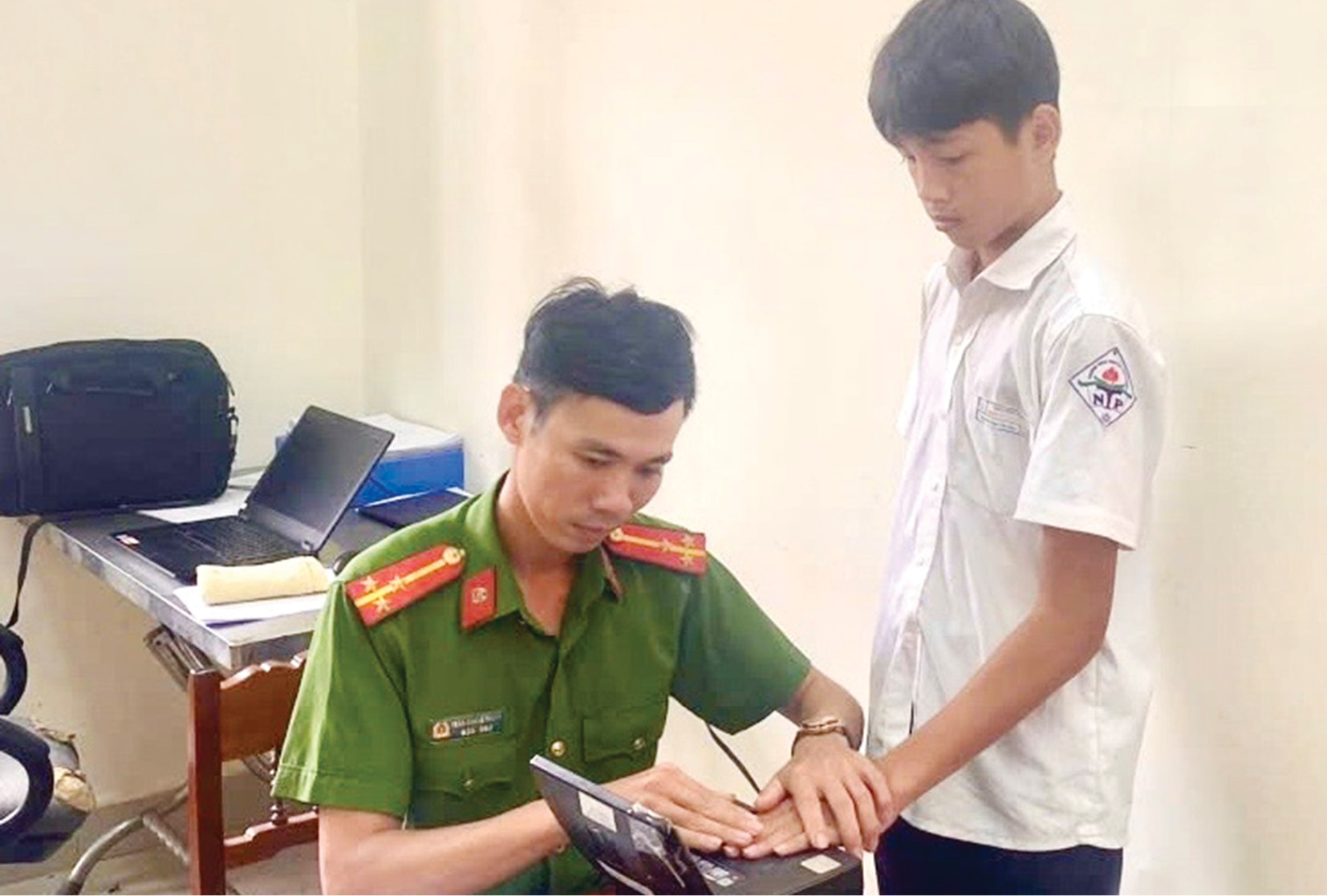 Từ học tập đến thực hành - Bước chuyển mới trong làm theo Bác