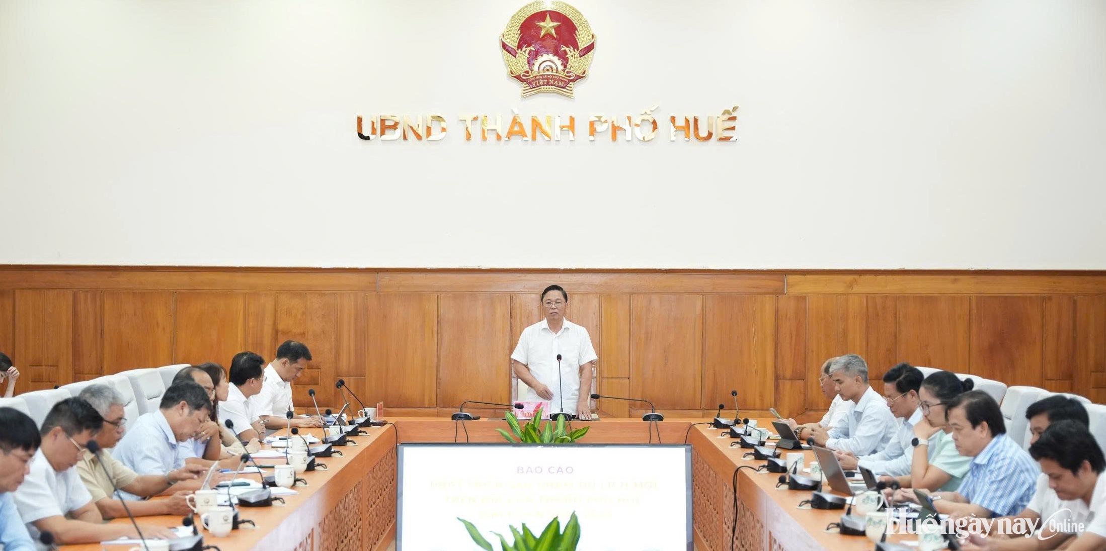 Làm mới sản phẩm, giữ chân du khách