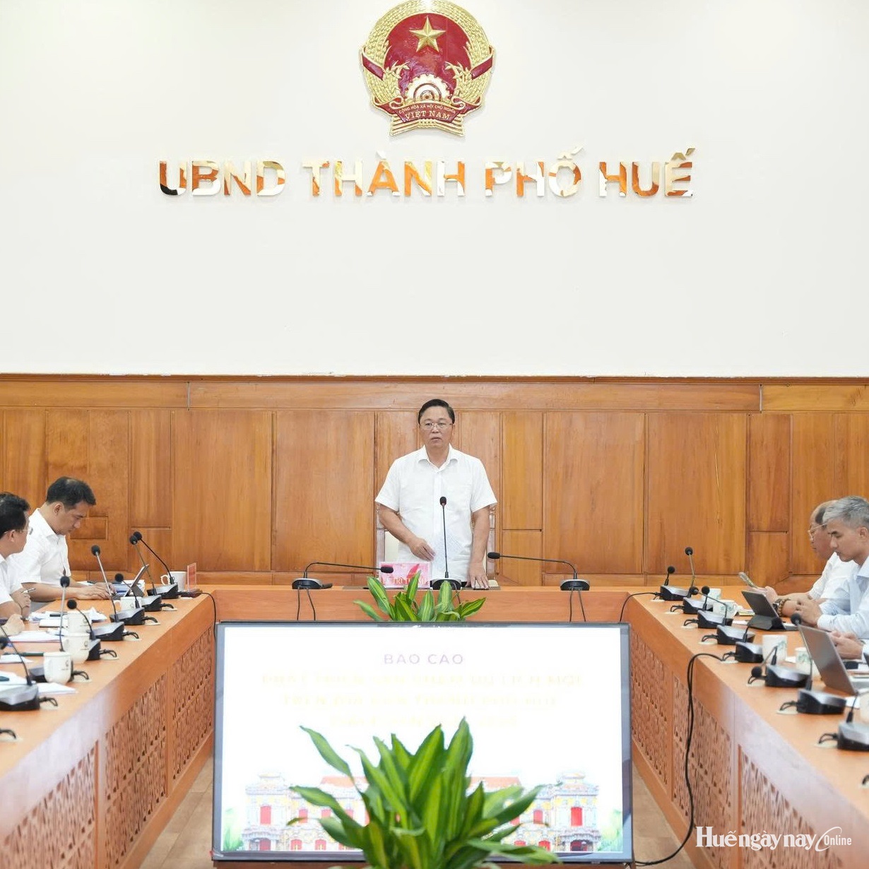 Làm mới sản phẩm, giữ chân du khách